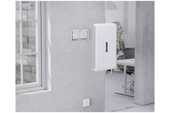 UniFi Dream wall